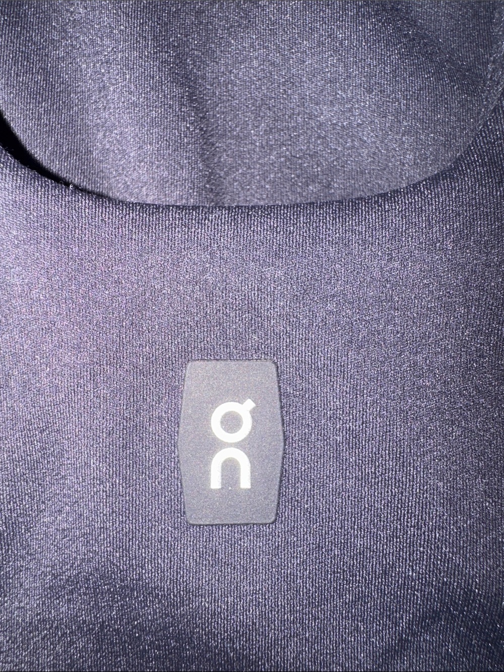 NWT On Women's Core 2-in-1 Crop Sz Small - Picture 7 of 8
